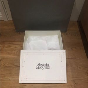 ALEXANDER MCQUEEN SNEAKERS SIZE 39 women